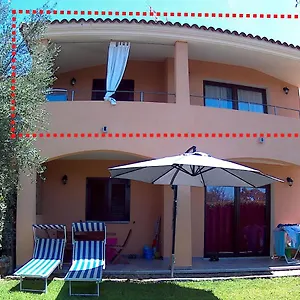 https://casa-del-faro-1piano-5min-da-pittulongu-spiaggia-di.in-sardinia.net